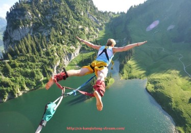 看球通-2017赛季火箭队各球员合同情况与薪资分布 看球通-2017赛季火箭队各球员合同情况与薪资分布